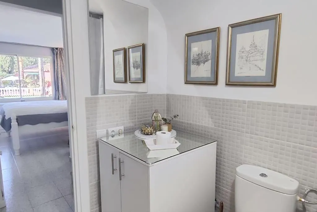 Apartamento En Dunas De Artola Marbella Spain