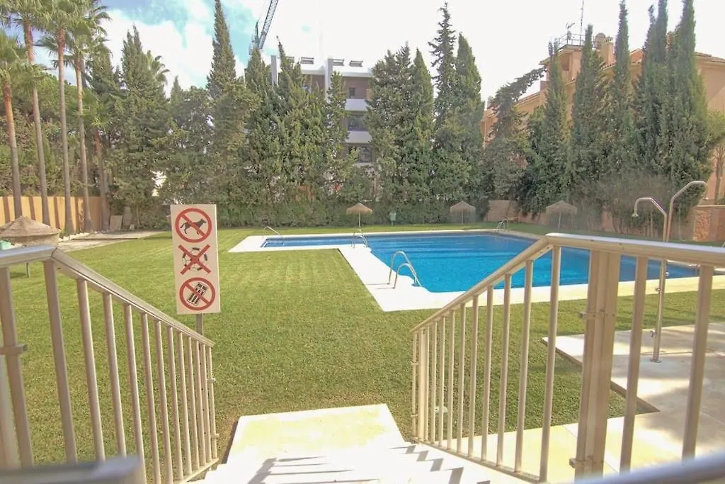 Apartamento En Dunas De Artola Marbella Spain